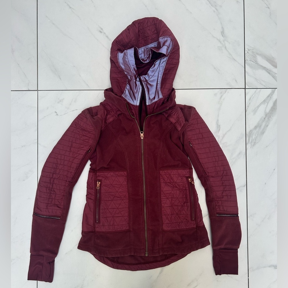 lululemon athletica Fleecy Keen Jacket with removable hood in wine berry - Picture 8 of 11